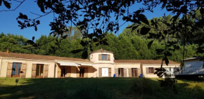 LA VILLA 25, sa Guest House, 2 chambres jusqu'à 6 personnes, Noaillan